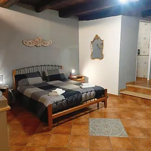 casa-anto-naples.hotels-amalfi.com/